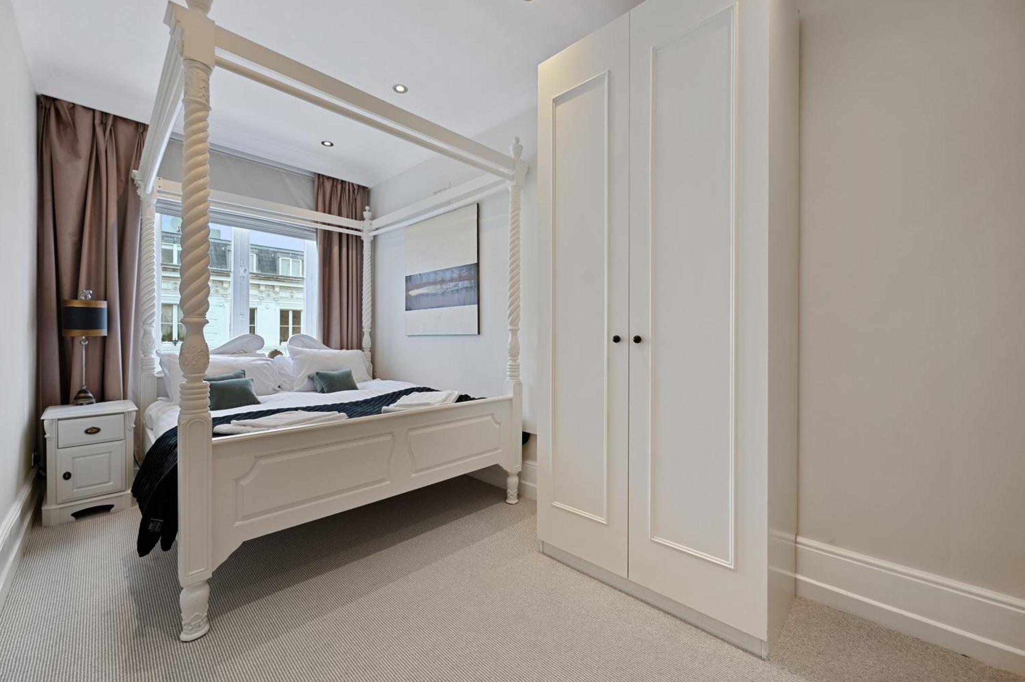 Beautiful 2 King Size Beds 2 Bath- Sleeps 5 In Earls Court Londres Exterior foto