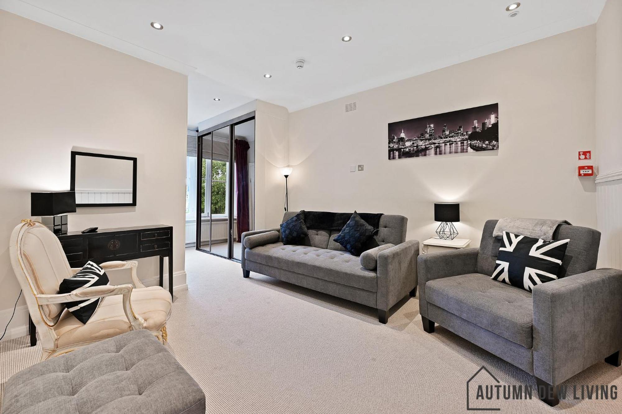 Beautiful 2 King Size Beds 2 Bath- Sleeps 5 In Earls Court Londres Exterior foto