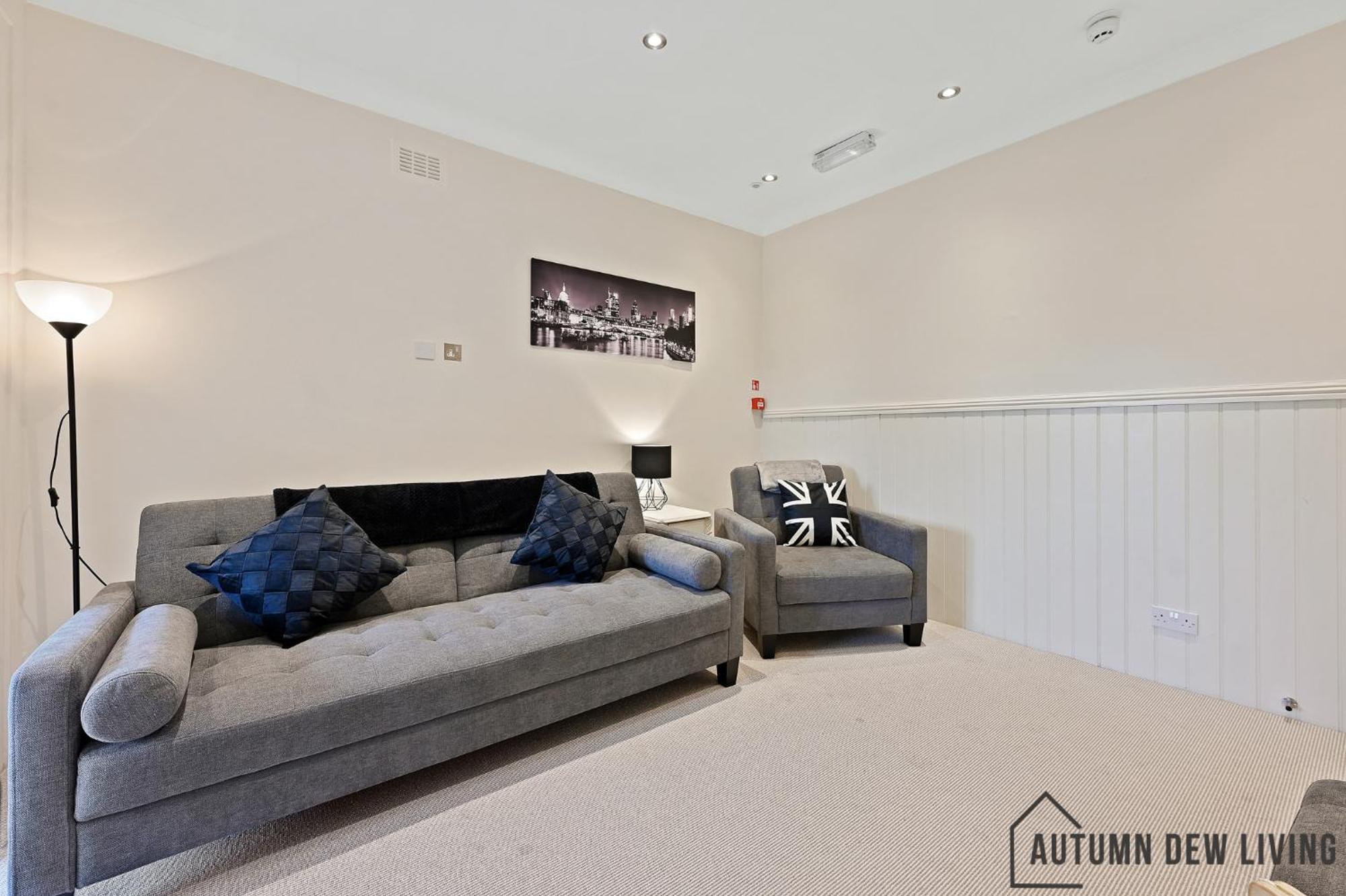 Beautiful 2 King Size Beds 2 Bath- Sleeps 5 In Earls Court Londres Exterior foto
